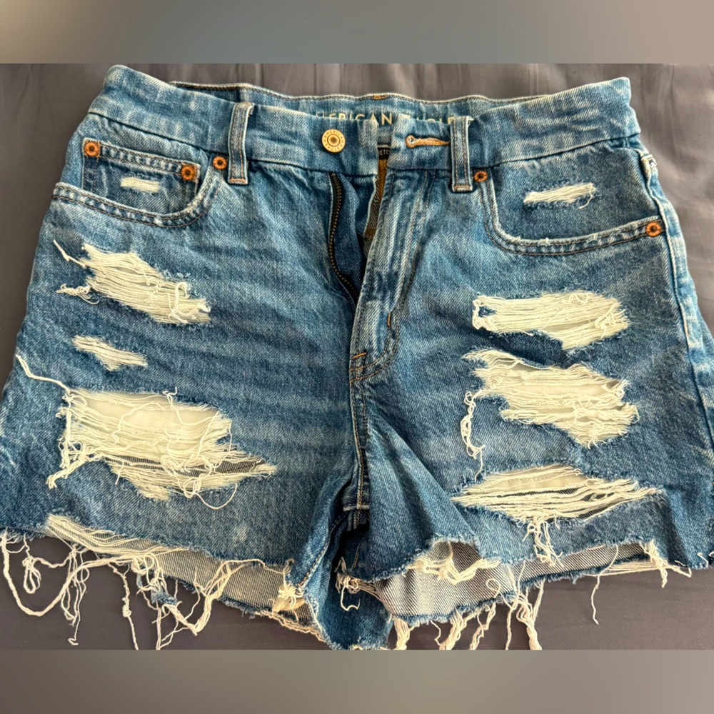 American Eagle cut off shorts